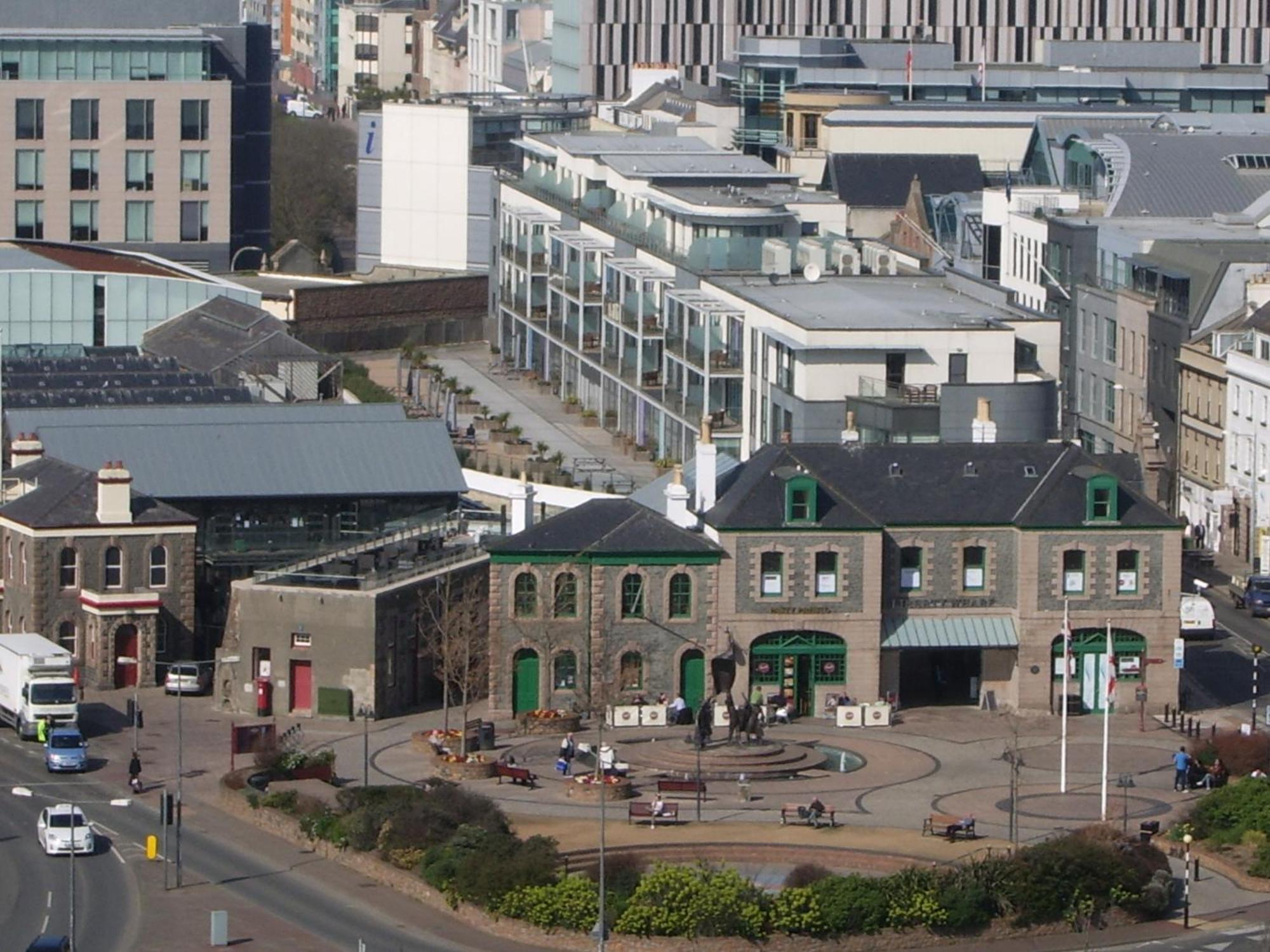 Liberty Wharf Apartments Saint Helier Jersey Exteriör bild
