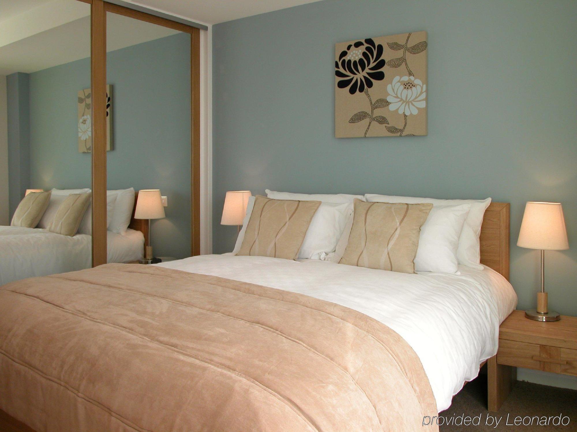 Liberty Wharf Apartments Saint Helier Jersey Rum bild